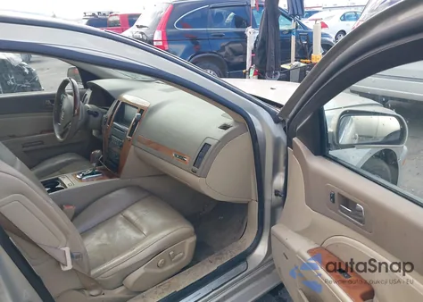 2007 Cadillac Sts V8 from USA, damaged, VIN 1G6DC67AX70120802